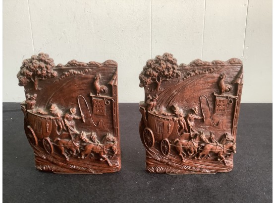 Ye Old Inn Horse Drawn Carriage Bookends