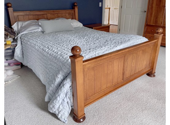 Bellini Solid Wood Full Size Cannonball  Bed