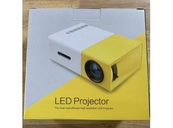 LED Battery Operated Compact Projector