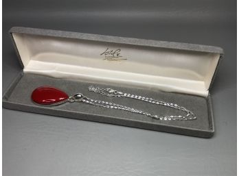 Incredible 925 / Sterling Silver Teardrop Coral Pendant On 18' Sterling Silver Necklace - Very Pretty Piece