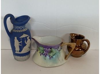 Mixed Vintage Creamers