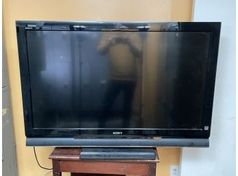 A Sony Bravia 48' Flat Screen TV - No Cord