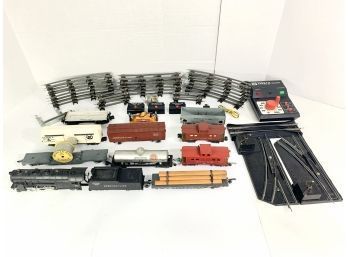 Vintage American Flyer Train Set ( O Gauge ) By Gilbert  Late 40s Early 50s