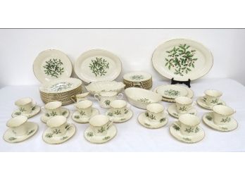 Lenox Holly Berry Holiday Special China Set - Exceptionally Pretty