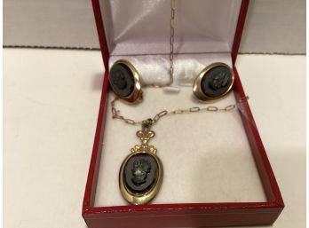 Vintage Sarah Coventry Black Intaglio Cameo Clip Earrings And Gold Tone Pendant Set
