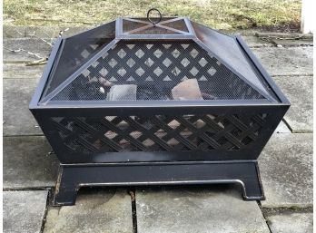 Fantastic LARGE Fire Pit - Used Handful Of Times - No Rot Or Issues - Black Finish - REALLY GREAT FIREPIT !
