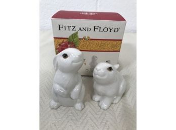 Fitz & Floyd NEW Rabbit Easter Salt & Peper Shakers - New In Box