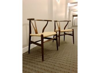 A Pair Of  Early Wishbone Chairs - Great Patina - Wegner CH24
