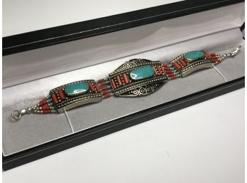 Beautiful Vintage Style 925 / Sterling Silver Bracelet With Turquoise & Coral - Very Pretty Piece - Handmade