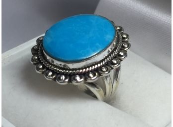 Very Pretty Sterling Silver / 925 Ring With Oval Turquoise Cabochon - Lovely Ring - Brand New Never Worn