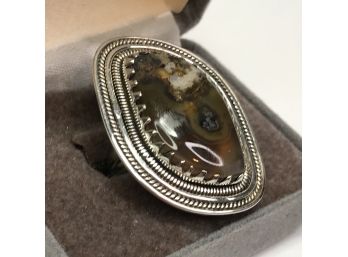 Fantastic 925 / Sterling Silver Ring With Polished Calcite - Beautiful Delicate Border - Very Pretty Piece