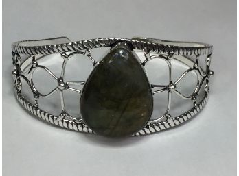 Lovely Sterling Silver / 925 Cuff Bracelet With Large Teardrop Labradorite - Very Pretty - Delicate Silver
