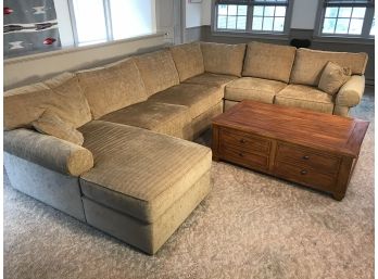 Incredible Like New $8,000 ETHAN ALLEN Sectional Sofa - Fantastic Sofa - Looks Brand New ! - WHY BUY NEW ?