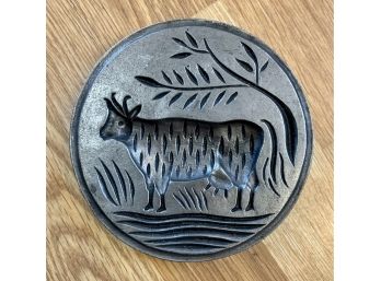 Round Metal Cow Mold