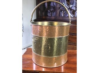 Beautiful Hand Hammered Brass And Copper Bucket For Fireplace - Embers - Kindling - Small Logs - Nice ! (A)