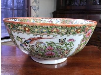 Large Antique ? Vintage ? Rose  Medallion / Familie Rose Large Bowl - Beautiful Decoration - No Damage