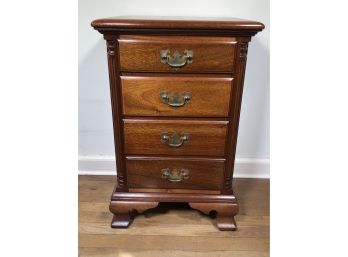 Beautiful Vintage 1930s - 1940s KLING Solid Mahogany Chippendale Style Four Drawer Night Stand / End Table