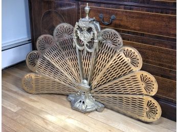 Lovely Vintage Style ALL SOLID BRASS Folding Fan Fire Screen - Great Looking Decorator Piece - No Issues