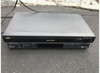 JVC Super VHS ET Plug & Play VHS Player Model: HR-53902U - Untested