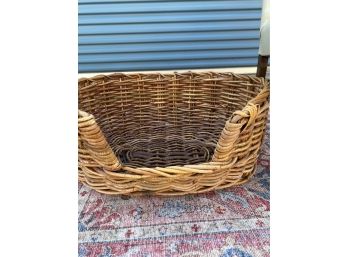 Basket Dog/Cat Bed