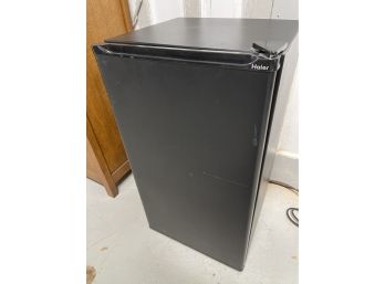 Haier Refrigerator 4 Cubic Feet - Clean Inside, Tested And Works