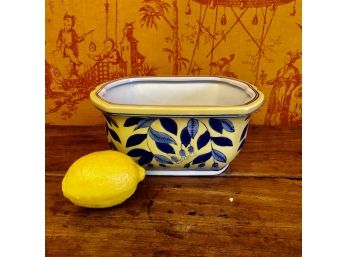 A Bright Ceramic Cache-pot
