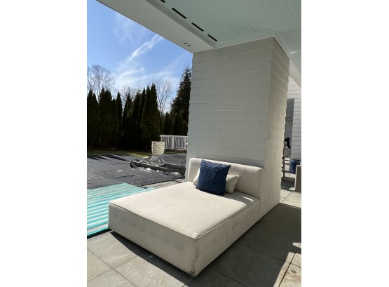 Arhaus Outdoor Off White Lounger For Two!