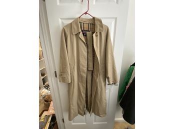 Ladies Burberry Size 10 - Fully Lined - Preowned In Good Condition