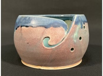 Beautiful Vintage Glazed Yarn Bowl