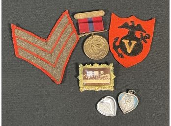 Vintage Military Patch And Pin Set