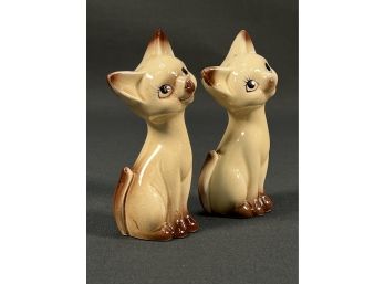Pair Of Vintage Kitty Cat Salt And Pepper Shakers