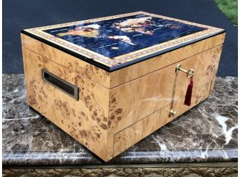 Absolutely Incredible New $650 Cigar Humidor - Birdseye Maple With World Map On Top - Two Keys & Accessories