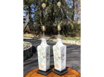 Lovely Pair Of Vintage Fine Porcelain Vasiform Lamps - Asian Style - No Damage With Asian Finials