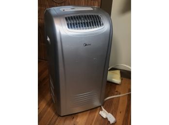 Excellent / Rolling / Portable MIDEA Air Conditioner - 10,000 BTU's - With Exhaust - Model MPK10CR