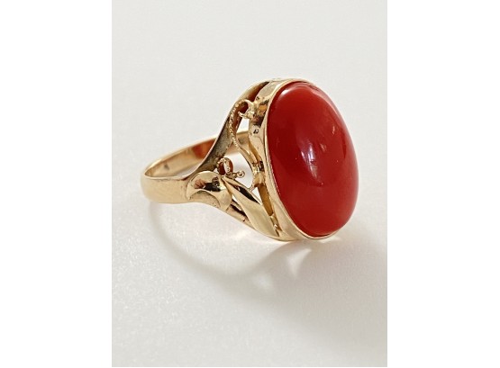 Vintage 10K Yellow Gold & Red Coral Ring