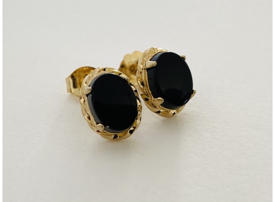 Pair Of 14 Yellow Gold & Oval Black Onyx Earrings