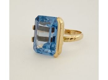 Vintage 12K Yellow Gold & Massive Blue Topaz Ring