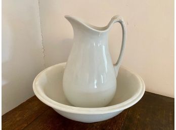 Alfred Meakin Royal Ironstone Pitcher & Washbowl