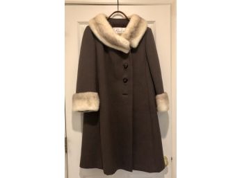 Vintage Coat With Fur Collar