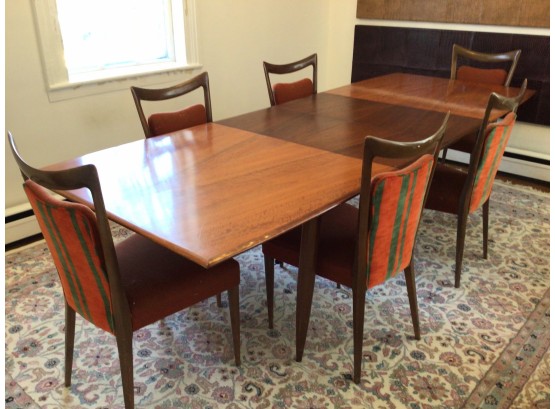 Gorgeous Mid Century Table With 2 Hide Away Leaves  (table Only)