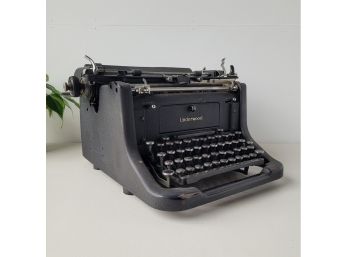 Vintage Underwood Cast Metal Typewriter