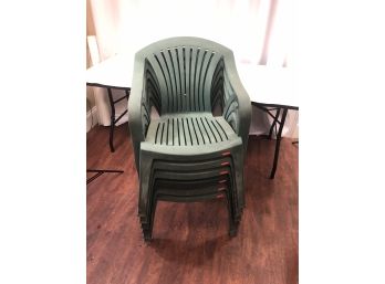 6  Rubbermaid Outdoor Chairs