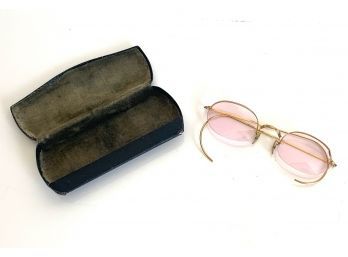 Pair Vintage 10k Gold Eyeglasses  (LOC: FFD 1)