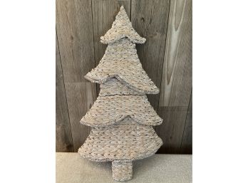 A Great Weaved Christmas Tree Decoration With Shimmer