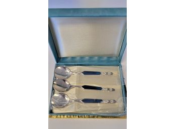 3 Spoon Set Stainless Steel Blue Handle. GM Silver Company (Original Box)