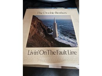 Doobie Bros - Livin On The Fault Line