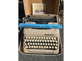 Vintage Smith Corona Typewriter Silent Super Oldschool Typewriter