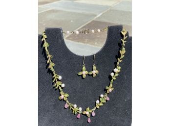Vintage Gold And Green Leaf Mother Of Pearl And Pink Tear Drop Beads Necklace And Earring Set