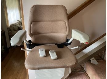 Stannah Straight Stairlift, Model 420 *Professional Required To Remove *