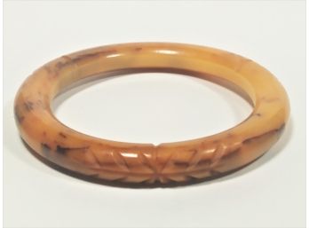 Butterscotch Carved Vintage Bakelite Plastic Bangle Bracelet